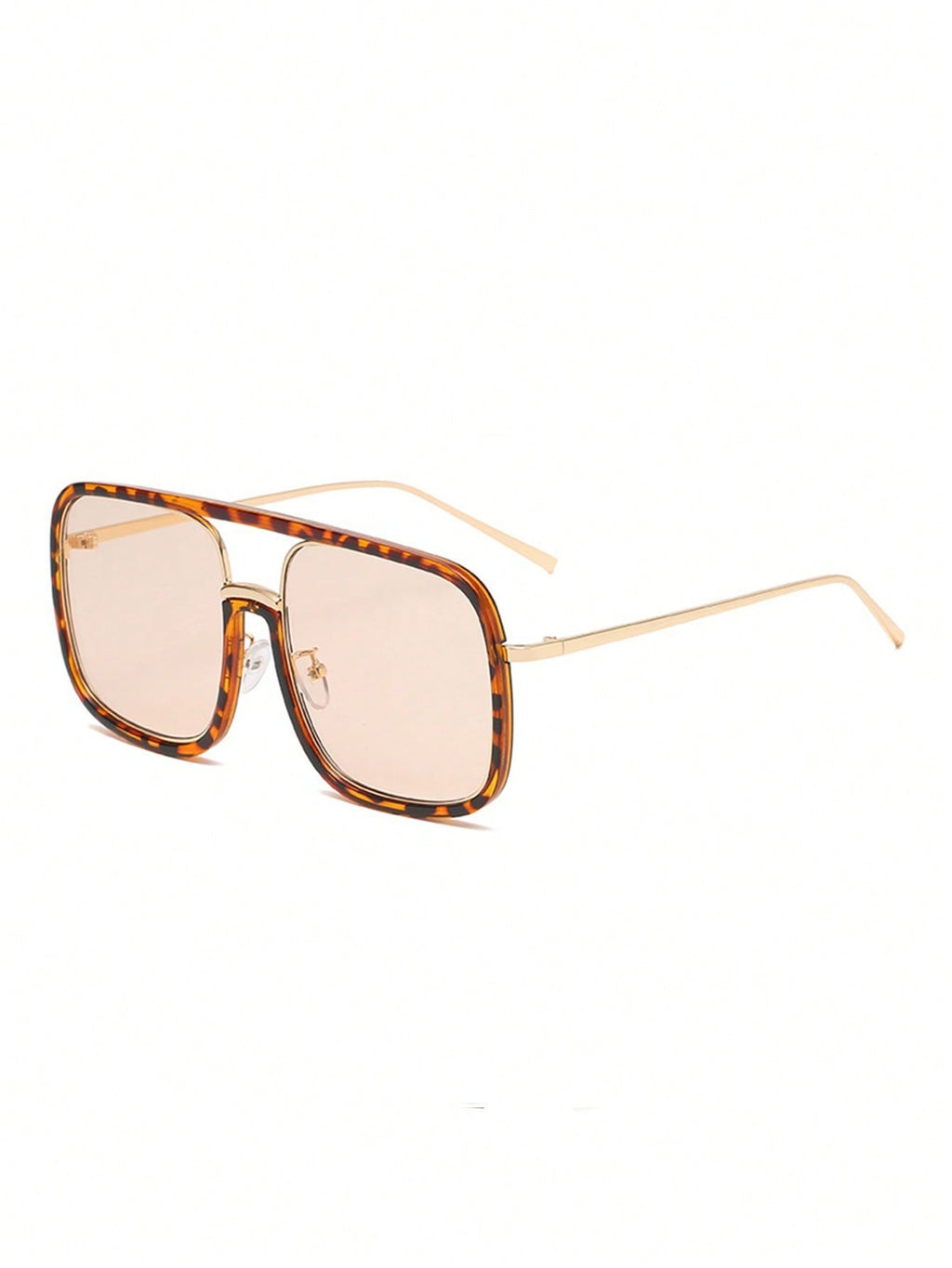 Gafas de sol carey con cristal claro.